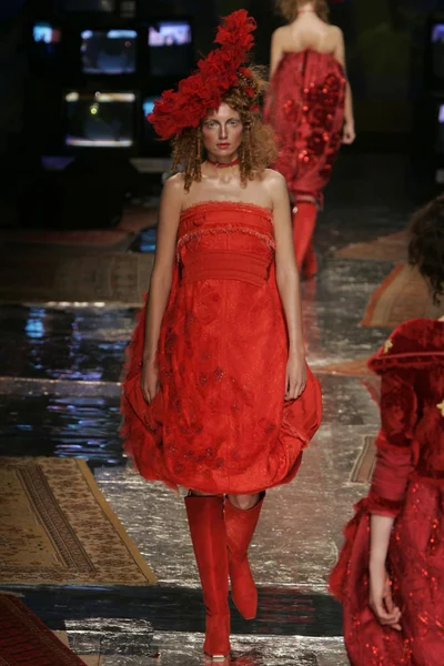 Look 25